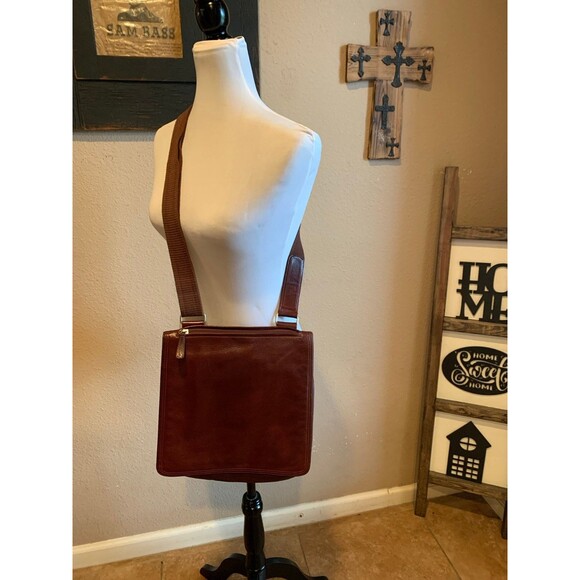 Vintage Leather Osgoode Marley Messenger Bag GUC - Picture 1 of 9